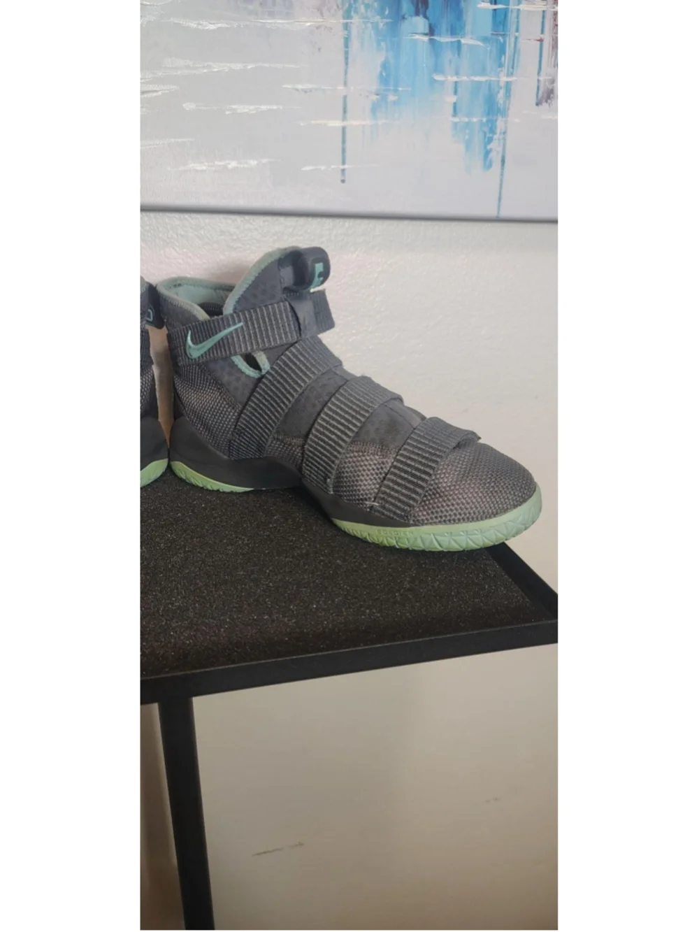 Nike LeBron Soldier 11 Shoes Youth Size 7Y Gray Mint Strap Basketball Sneakers